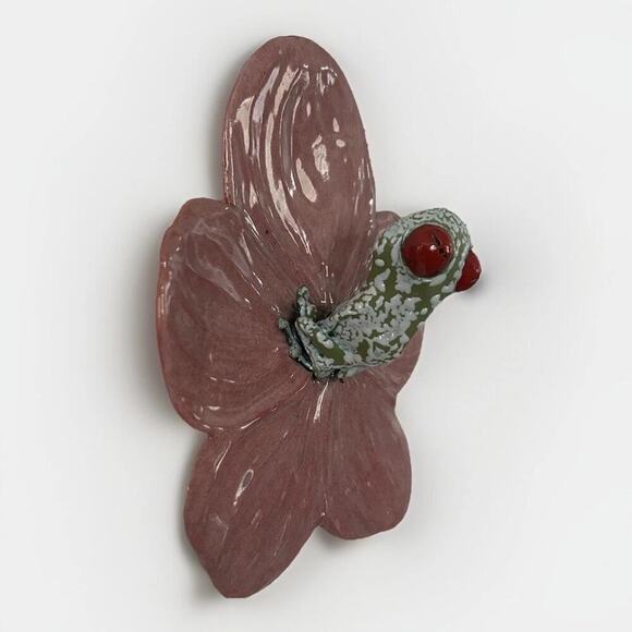 Frog Pink Flower Hanging Wall Decor Lid Hand Made Pottery Leaf Tree Frog Red Eye - Picture 7 of 16